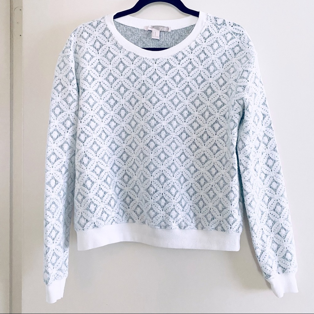 Forever 21 Gray & White Geometric Lace Sweater